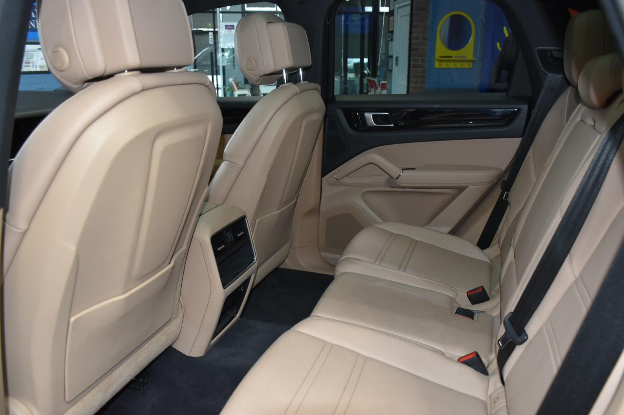 Porsche Cayenne AWD 4dr Tiptronic 2019