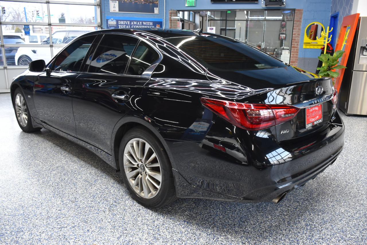 Infiniti Q50 3.0t LUXE AWD 2019