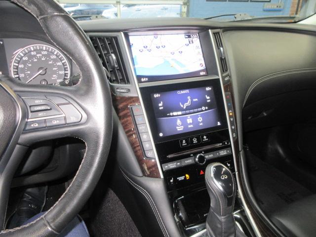 Infiniti Q50 3.0t LUXE AWD 2019