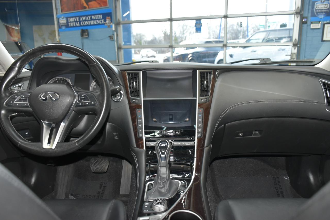 Infiniti Q50 3.0t LUXE AWD 2019