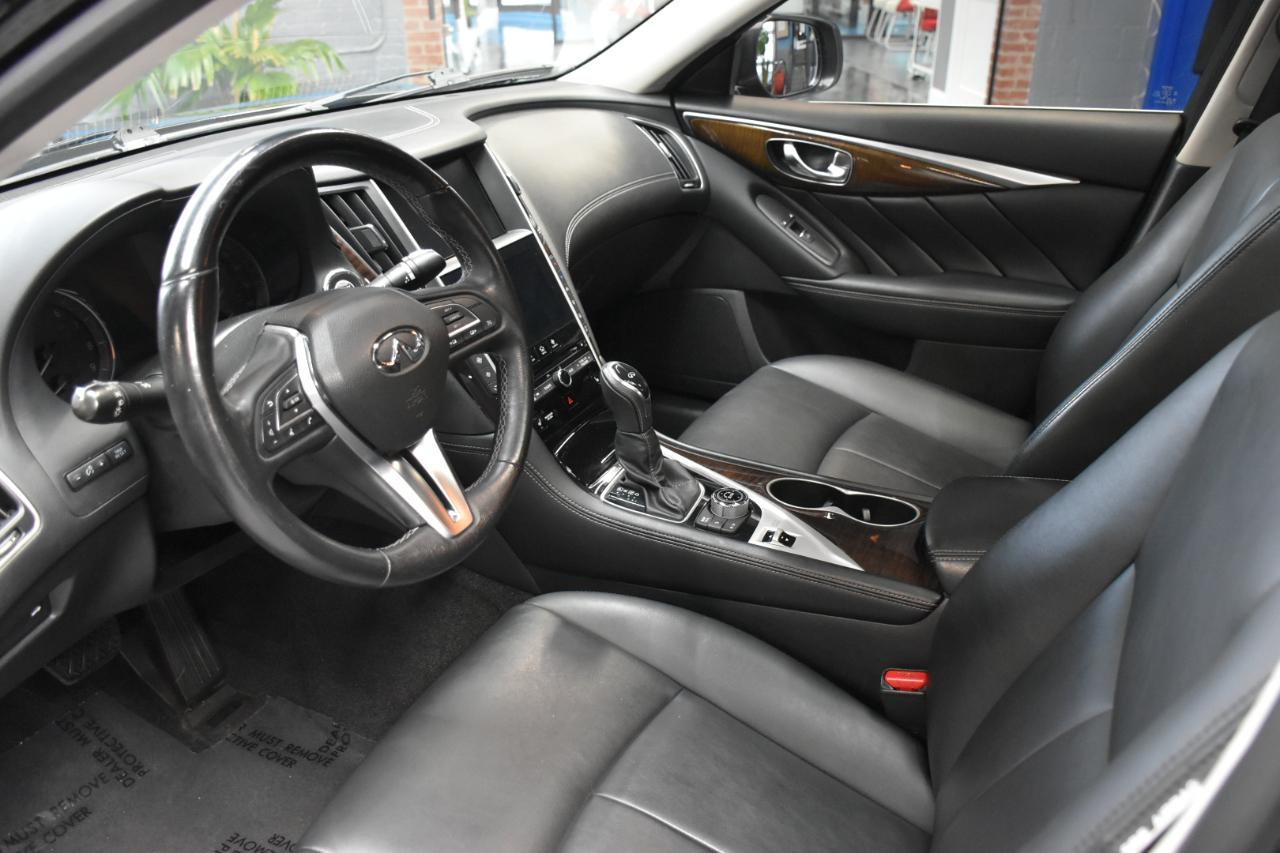 Infiniti Q50 3.0t LUXE AWD 2019