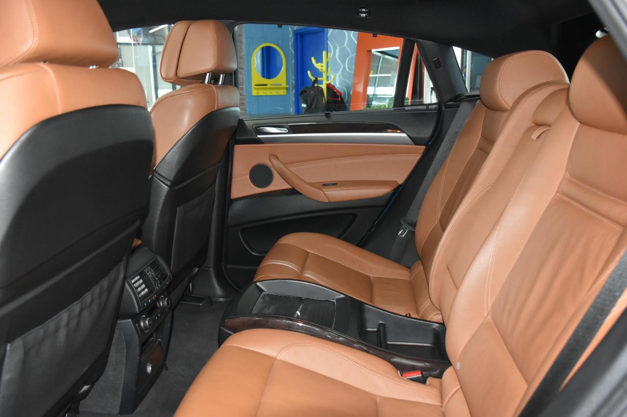 BMW X6 xDrive50i 2010
