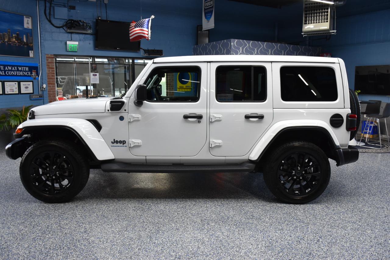Jeep Wrangler 4xe Sahara 2025