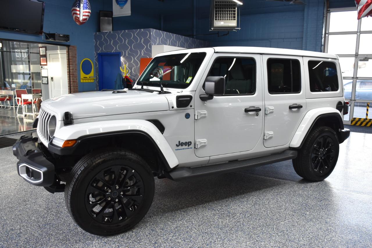 Jeep Wrangler 4xe Sahara 2025