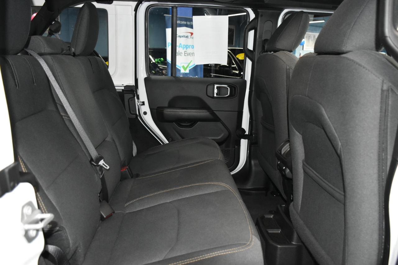 Jeep Wrangler 4xe Sahara 2025