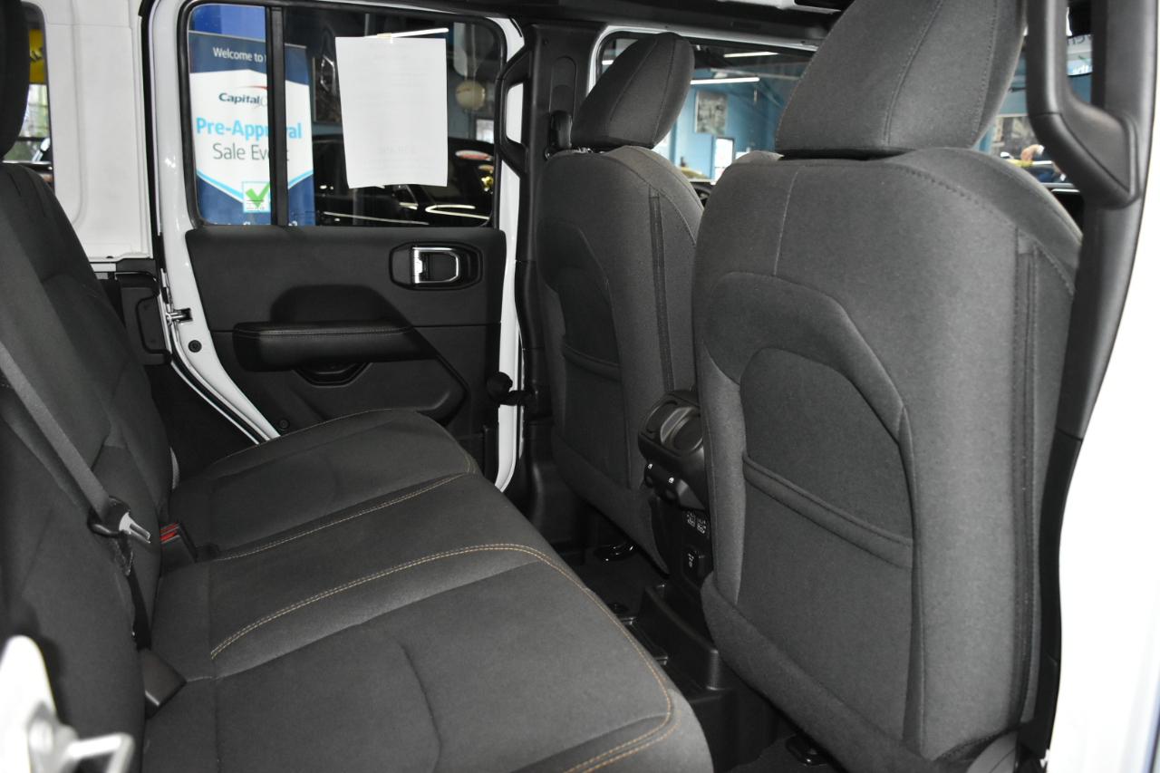 Jeep Wrangler 4xe Sahara 2025