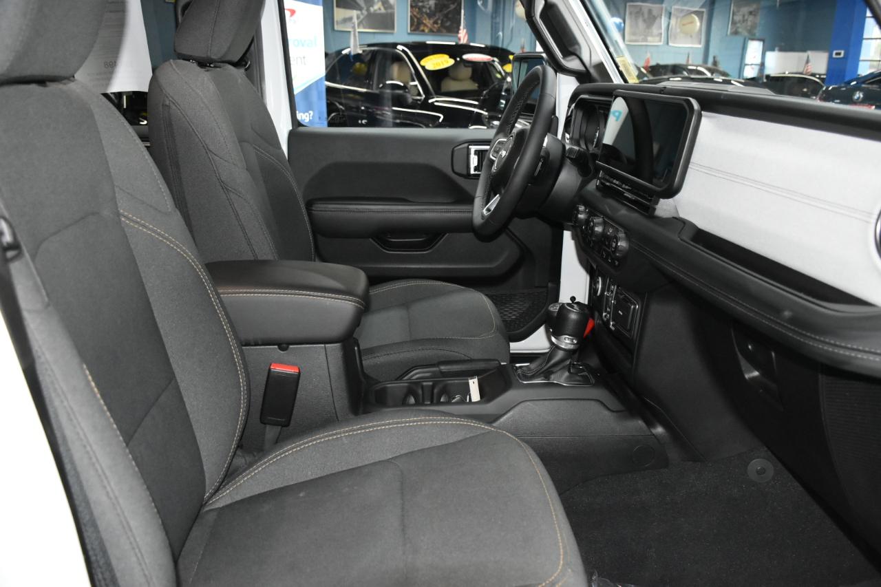 Jeep Wrangler 4xe Sahara 2025