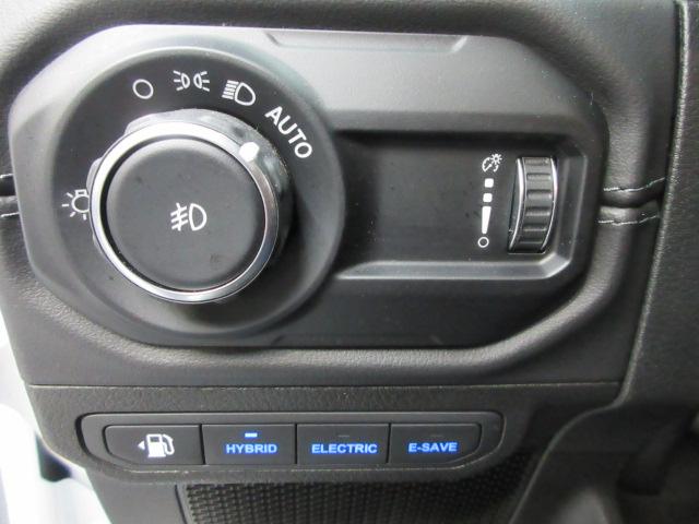 Jeep Wrangler 4xe Sahara 2025