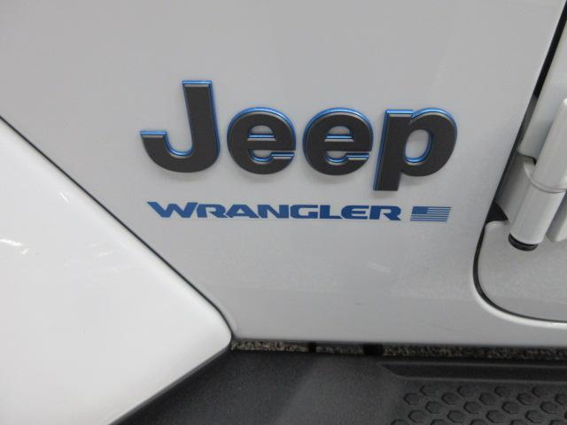 Jeep Wrangler 4xe Sahara 2025