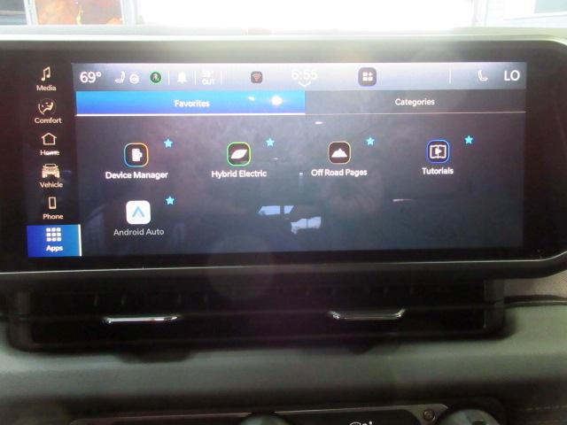 Jeep Wrangler 4xe Sahara 2025