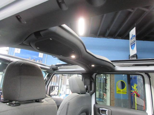 Jeep Wrangler 4xe Sahara 2025