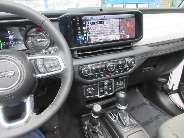 Jeep Wrangler 4xe Sahara 2025