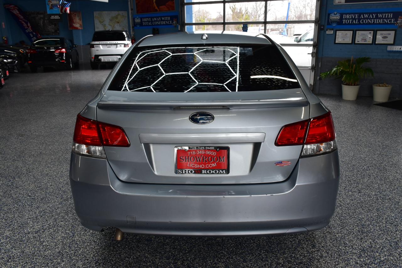 Subaru Legacy 2.5i Limited 2013