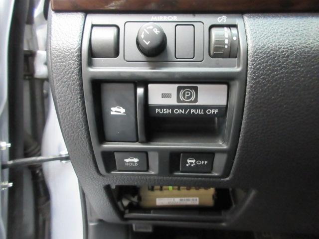 Subaru Legacy 2.5i Limited 2013