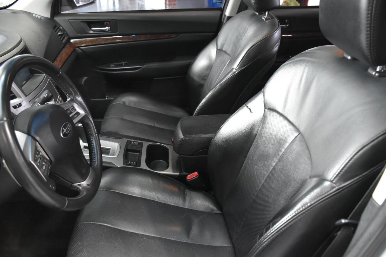 Subaru Legacy 2.5i Limited 2013