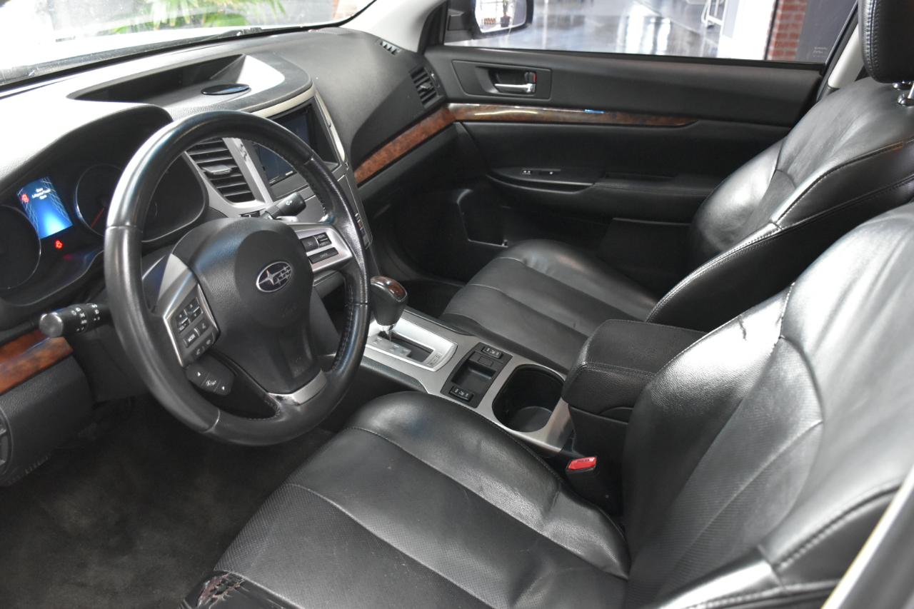 Subaru Legacy 2.5i Limited 2013