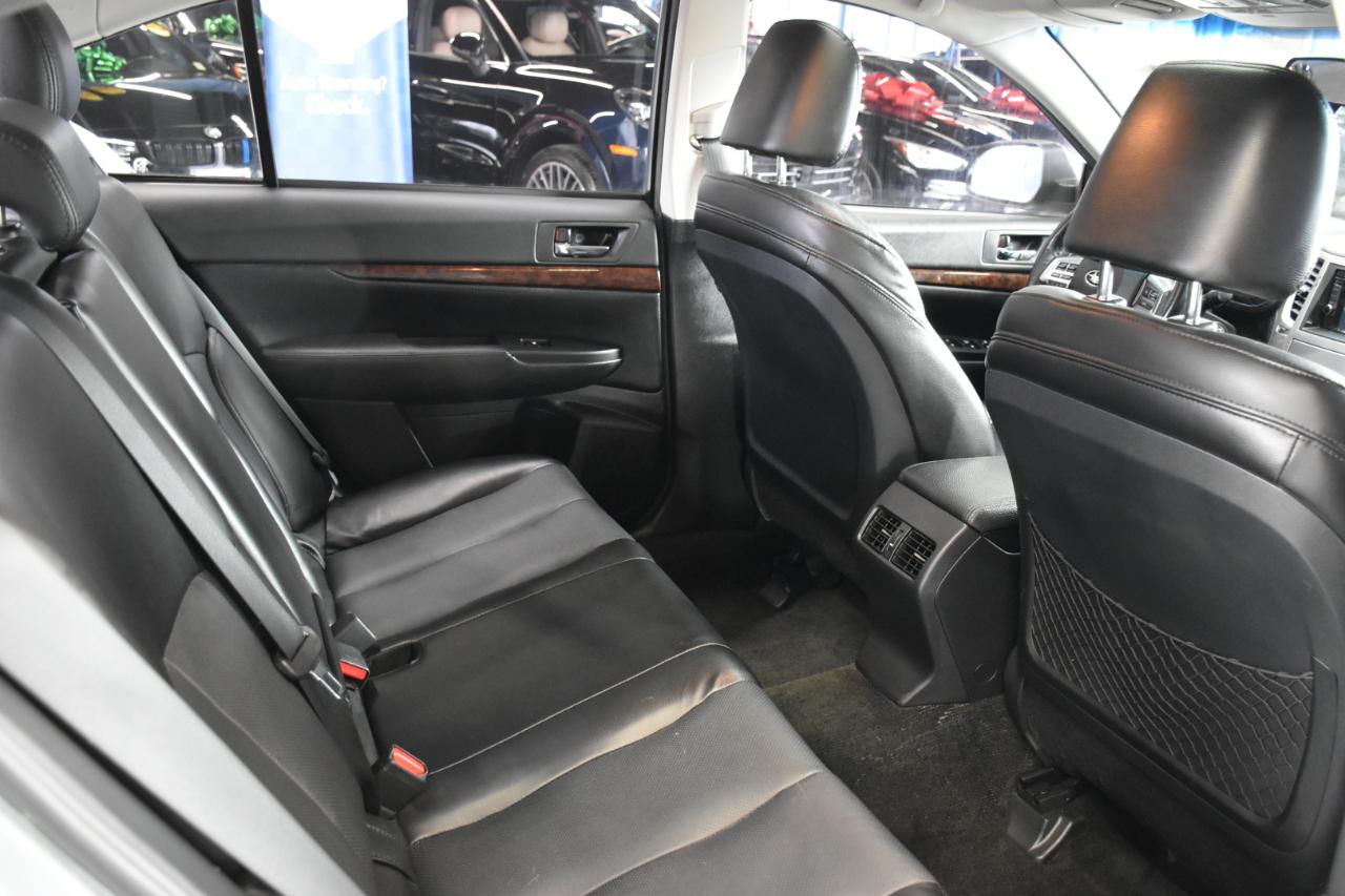 Subaru Legacy 2.5i Limited 2013