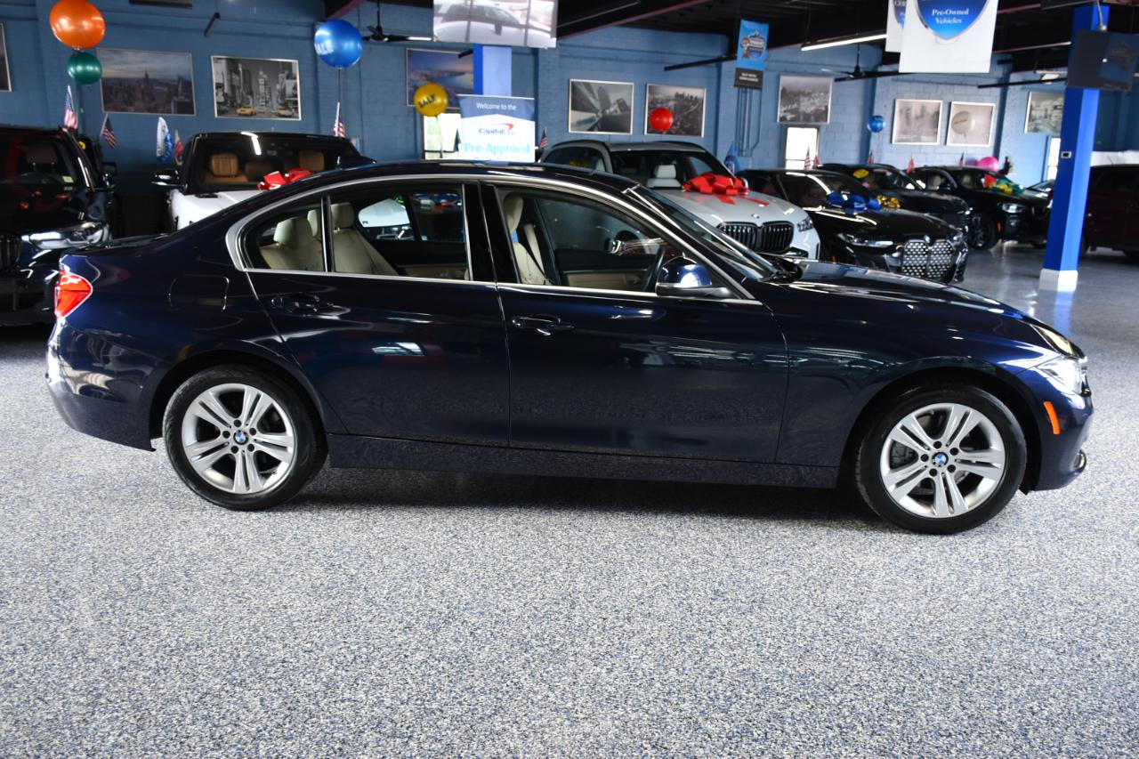 BMW 3-Series 330i xDrive SULEV Sedan 2017