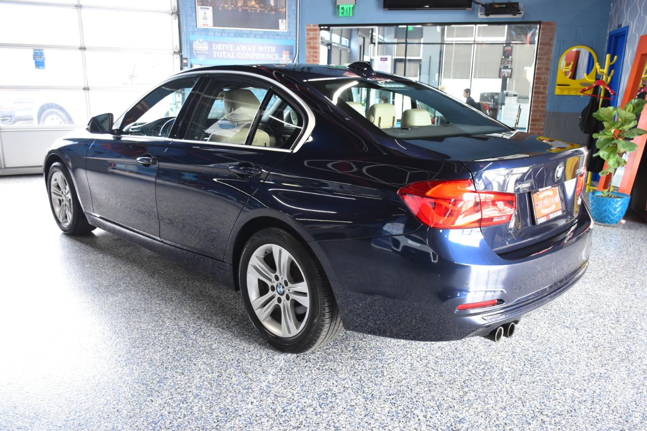 BMW 3-Series 330i xDrive SULEV Sedan 2017