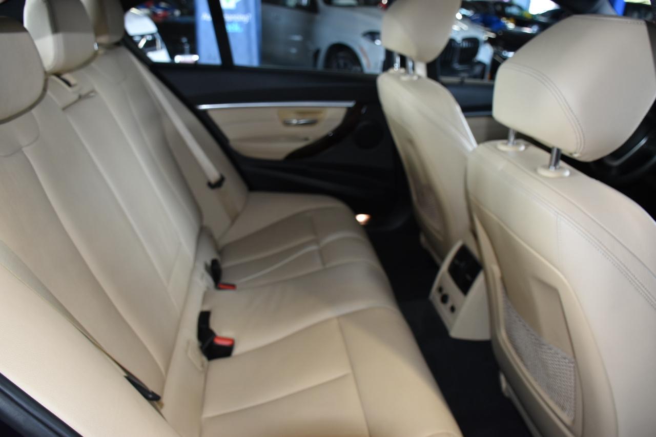BMW 3-Series 330i xDrive SULEV Sedan 2017