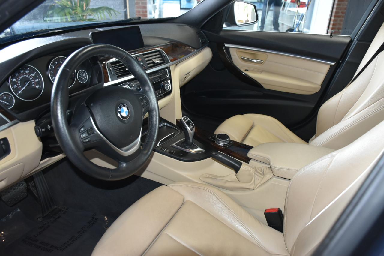 BMW 3-Series 330i xDrive SULEV Sedan 2017