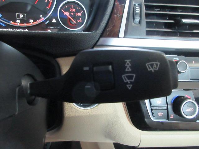 BMW 3-Series 330i xDrive SULEV Sedan 2017