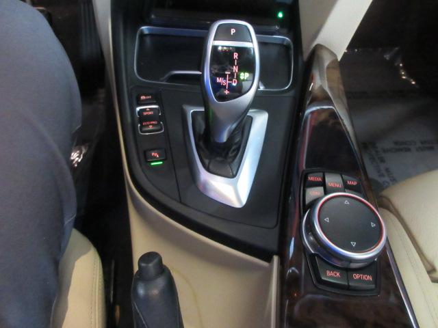 BMW 3-Series 330i xDrive SULEV Sedan 2017