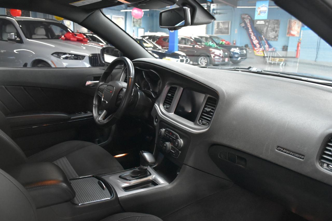 Dodge Charger SXT AWD 2022