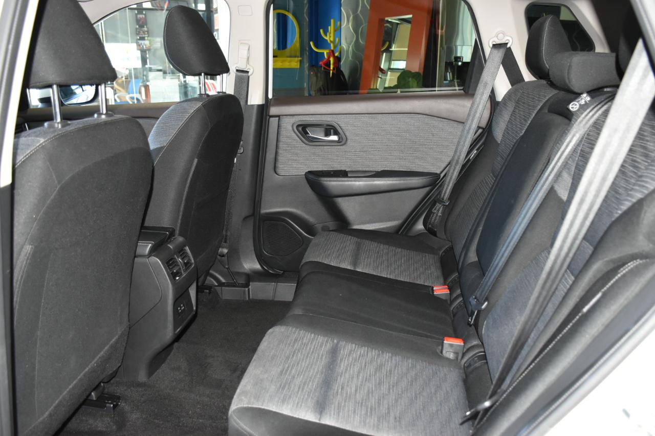 Nissan Rogue SV AWD 2023