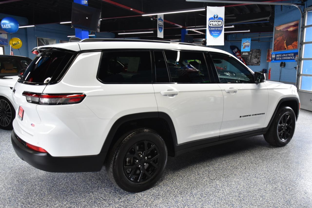 Jeep Grand Cherokee L Laredo 4D SUV 4WD 2024