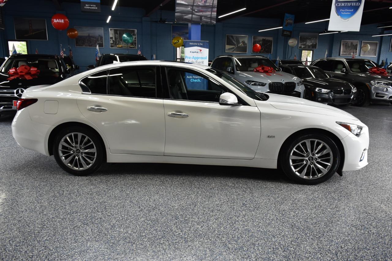 Infiniti Q50 3.0t LUXE AWD 2019