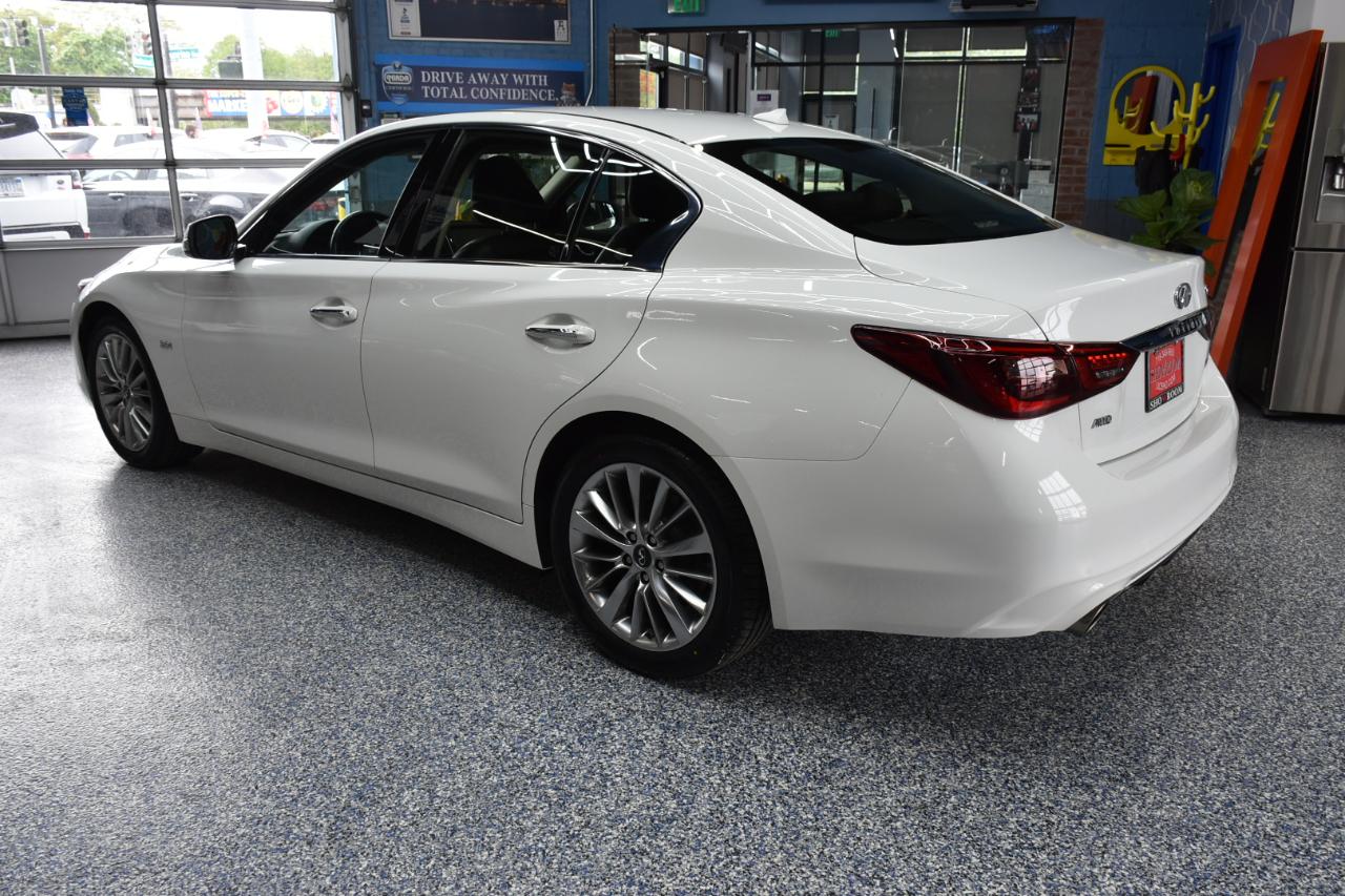 Infiniti Q50 3.0t LUXE AWD 2019