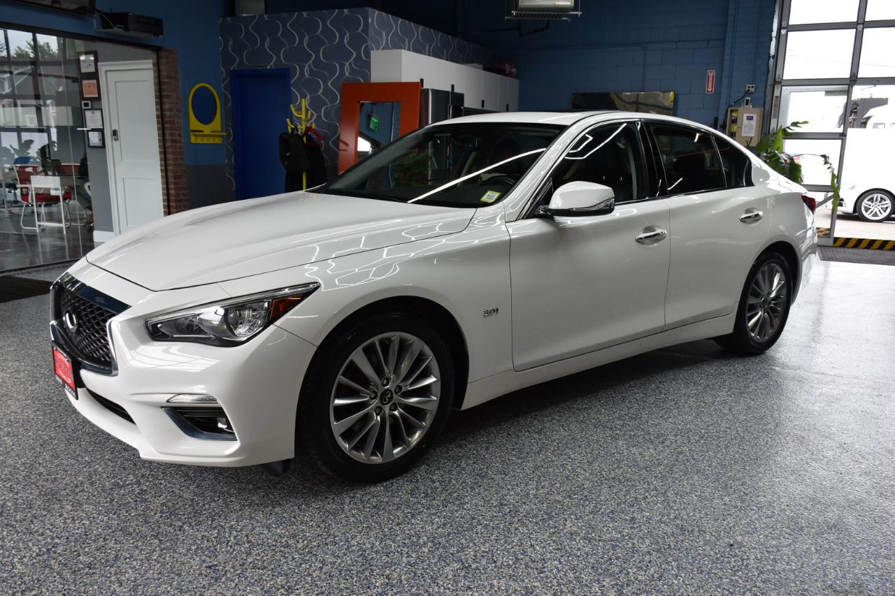 Infiniti Q50 3.0t LUXE AWD 2019