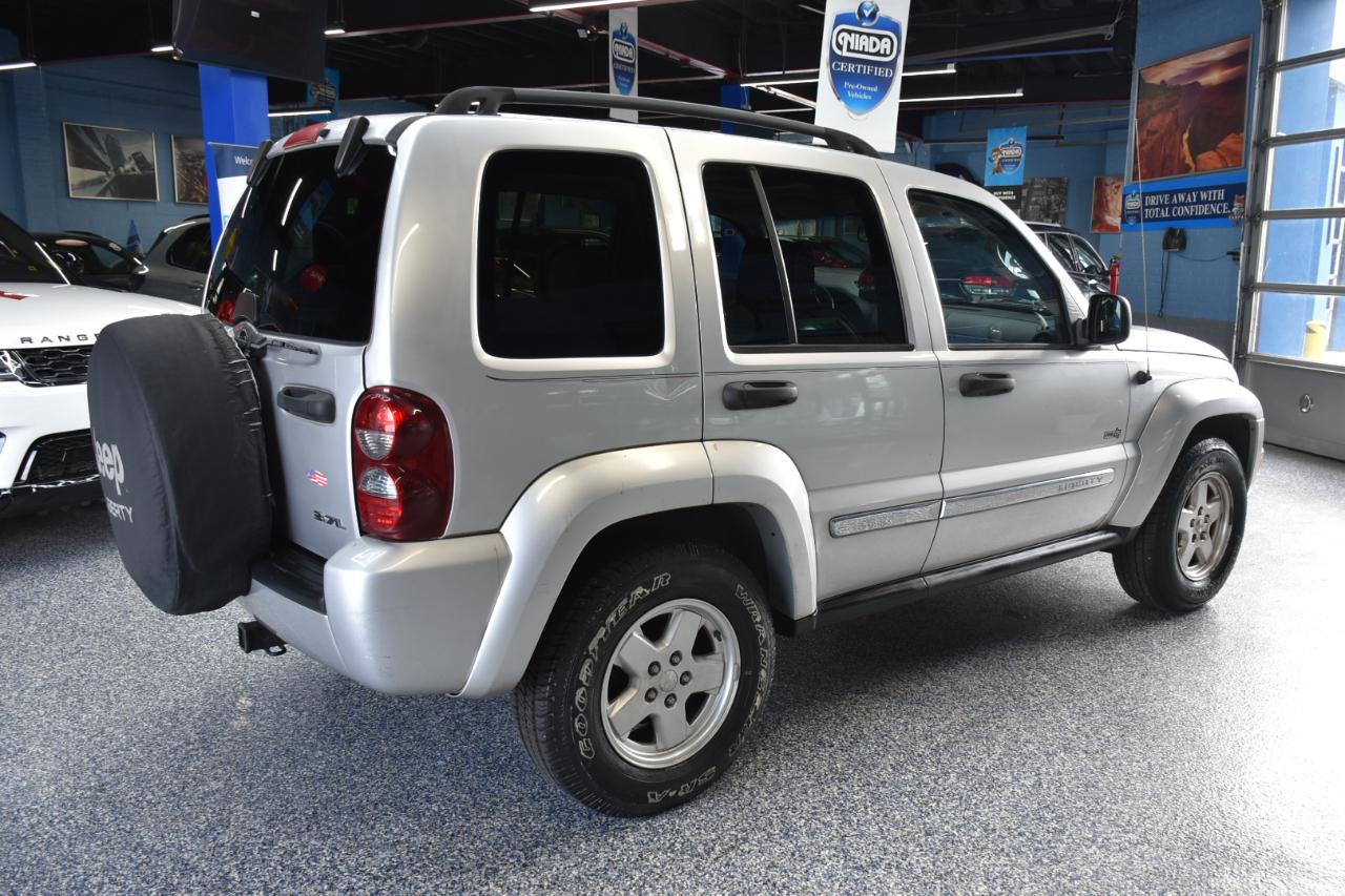 Jeep Liberty Sport 4WD 2006