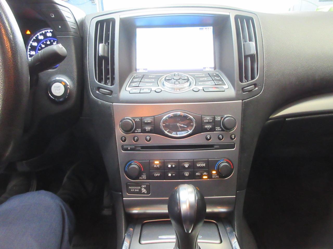 Infiniti G Sedan G37x AWD 2011