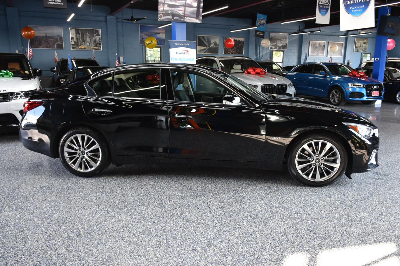 Infiniti Q50 3.0t LUXE AWD 2018