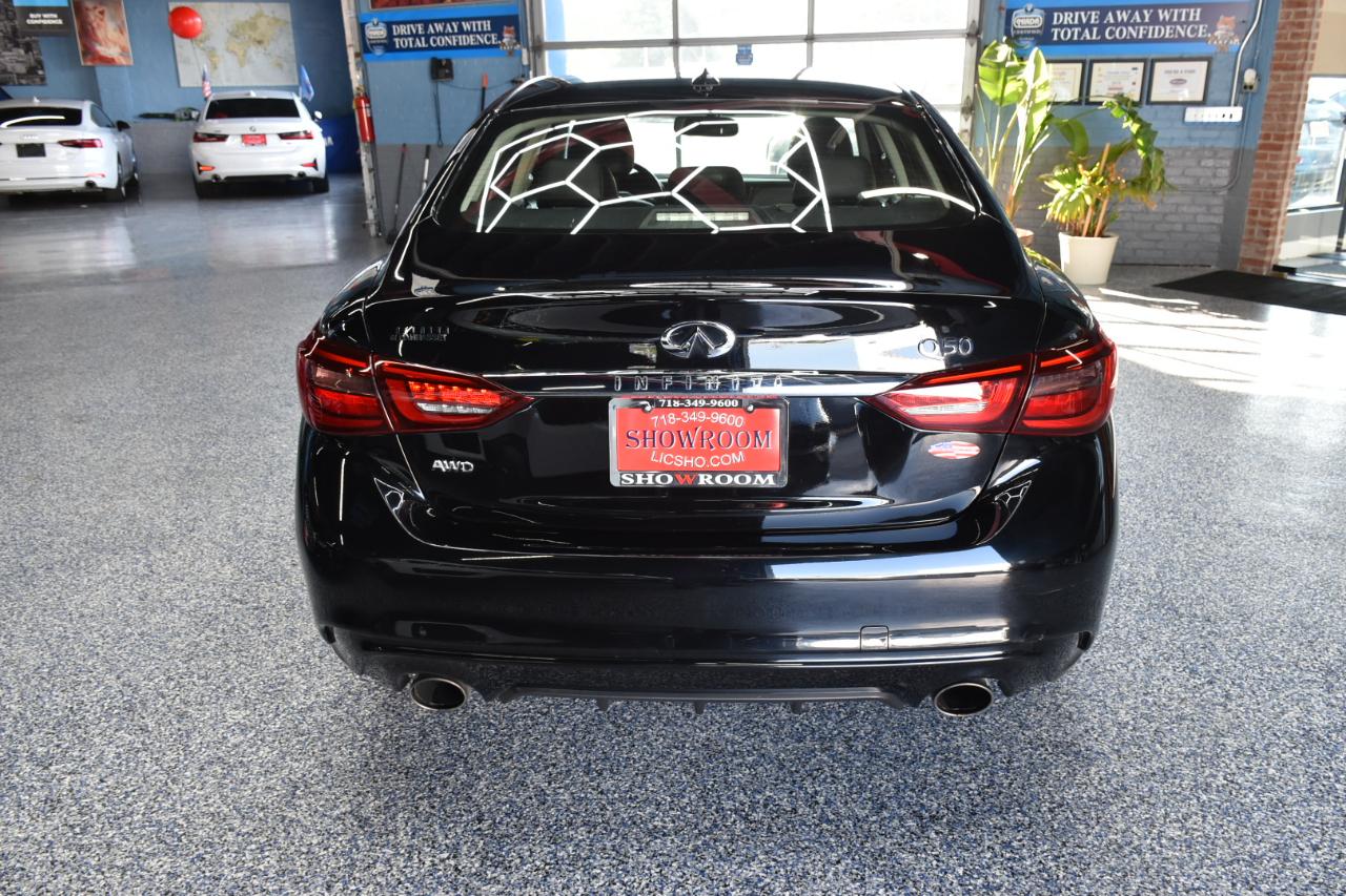 Infiniti Q50 3.0t LUXE AWD 2018