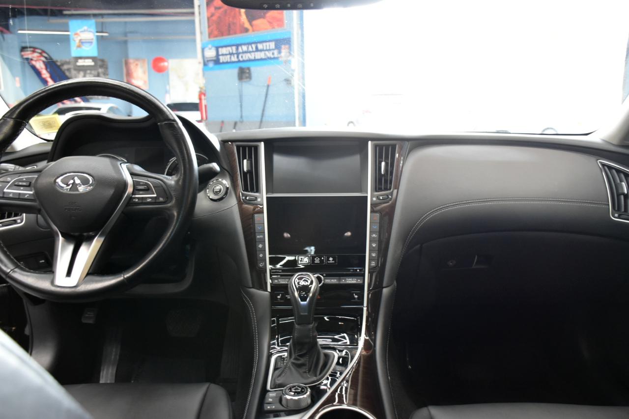 Infiniti Q50 3.0t LUXE AWD 2018