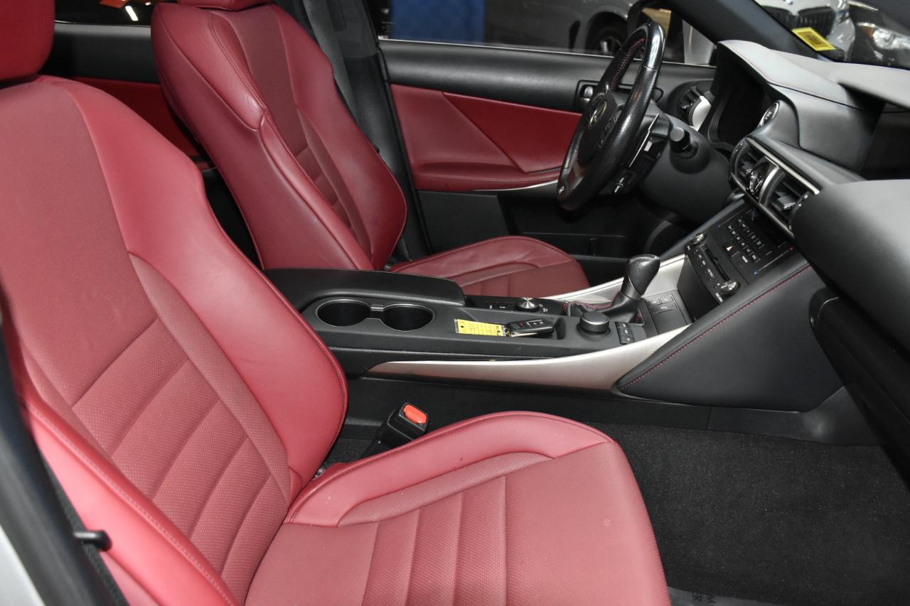 Lexus IS 300 RWD 2019