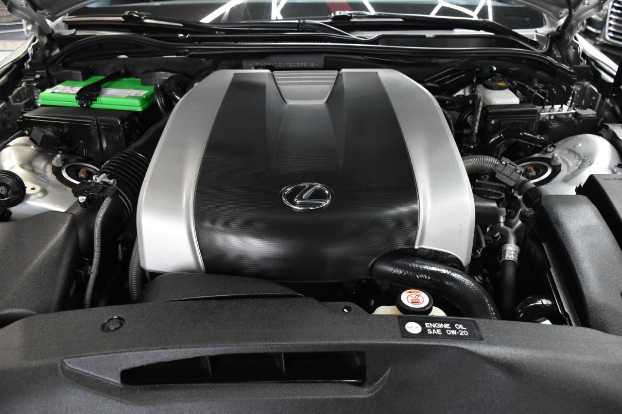 Lexus IS 300 RWD 2019