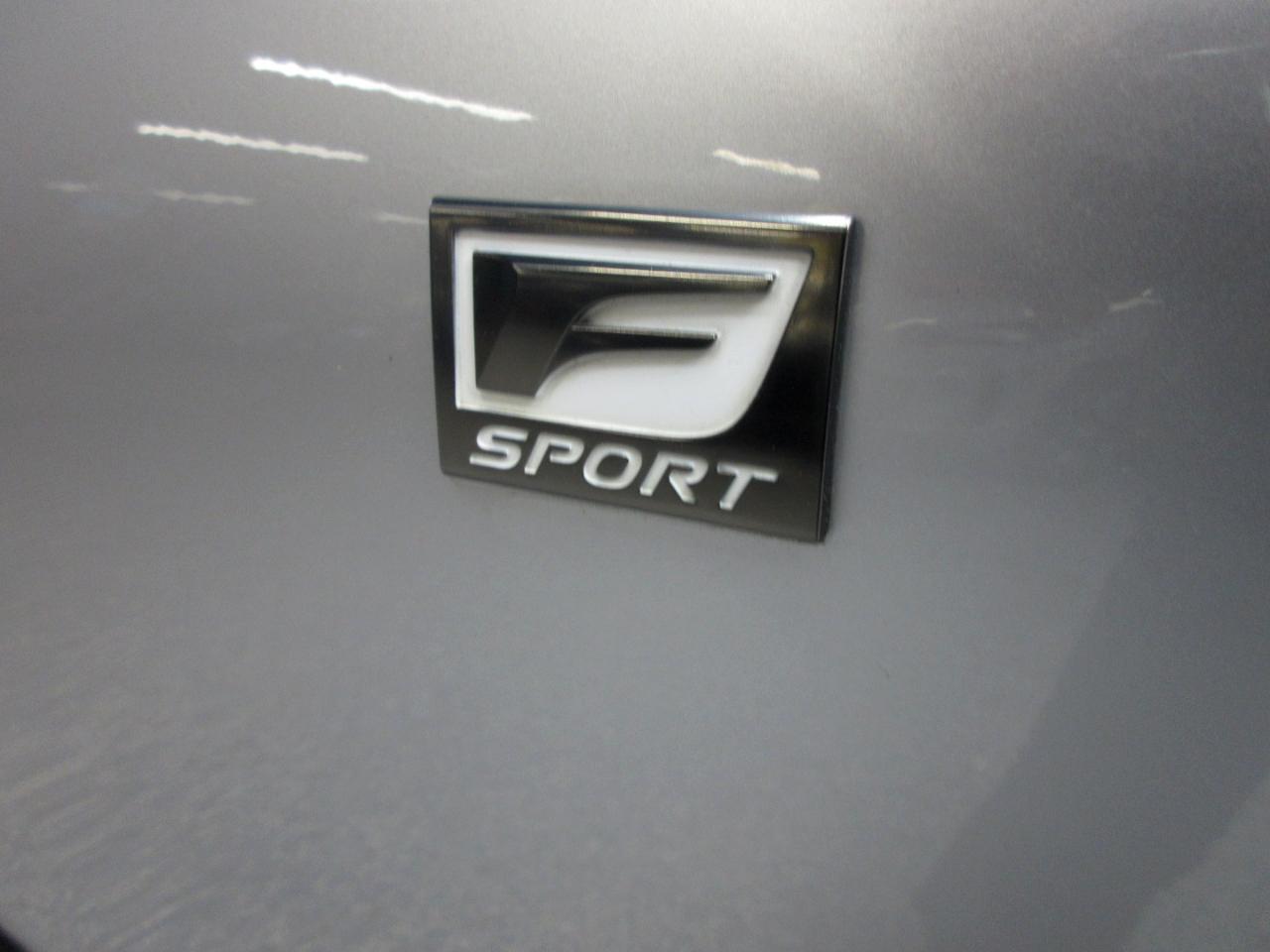 Lexus IS 300 RWD 2019