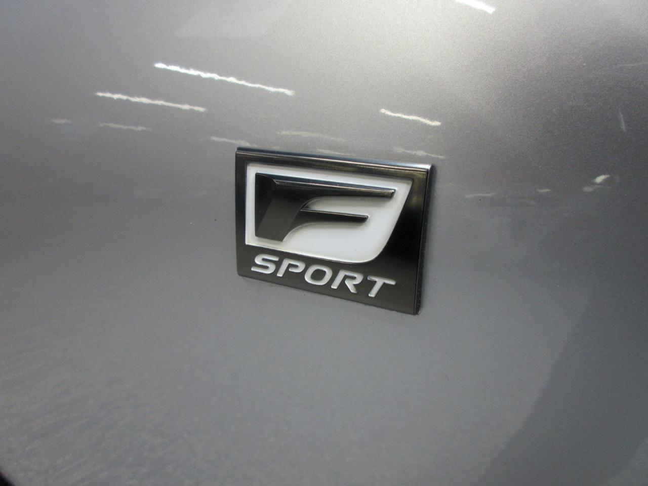 Lexus IS 300 RWD 2019