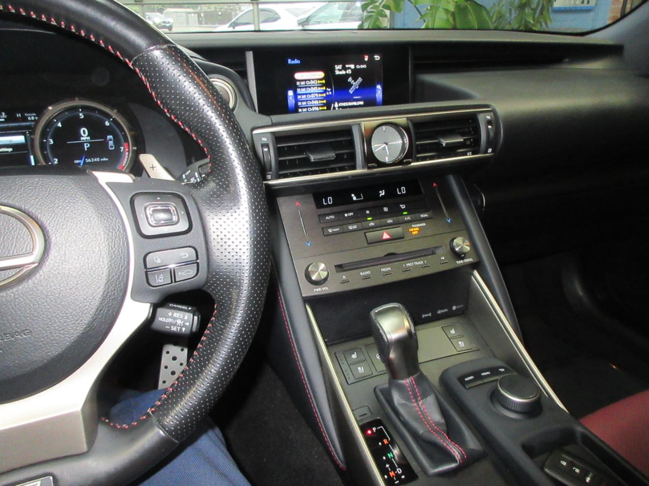 Lexus IS 300 RWD 2019