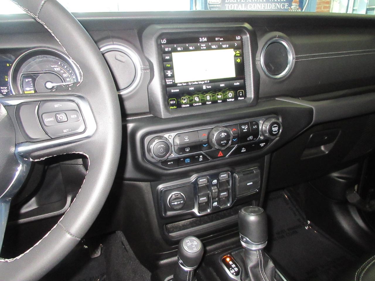 Jeep Wrangler 4xe Unlimited Sahara 2023