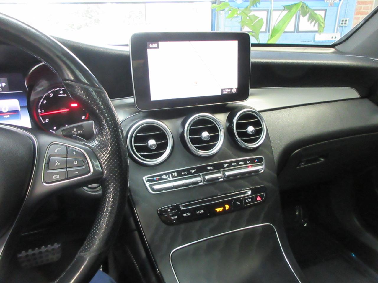 Mercedes-Benz GLC-Class  2019