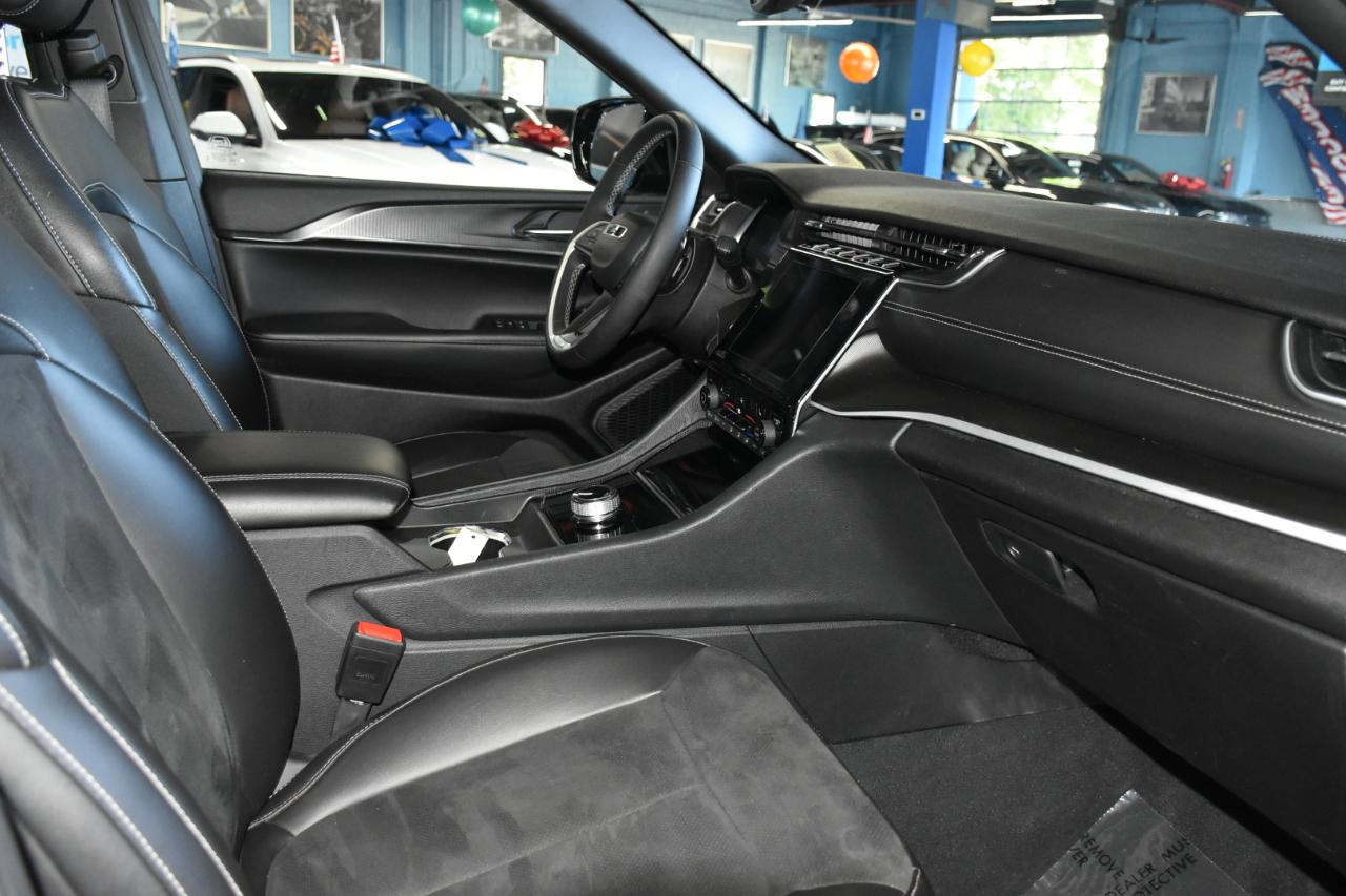 Jeep Grand Cherokee L Altitude 4D SUV 4WD 2024