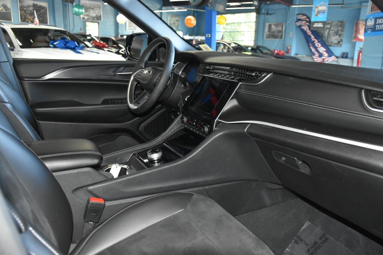 Jeep Grand Cherokee L Altitude 4D SUV 4WD 2024