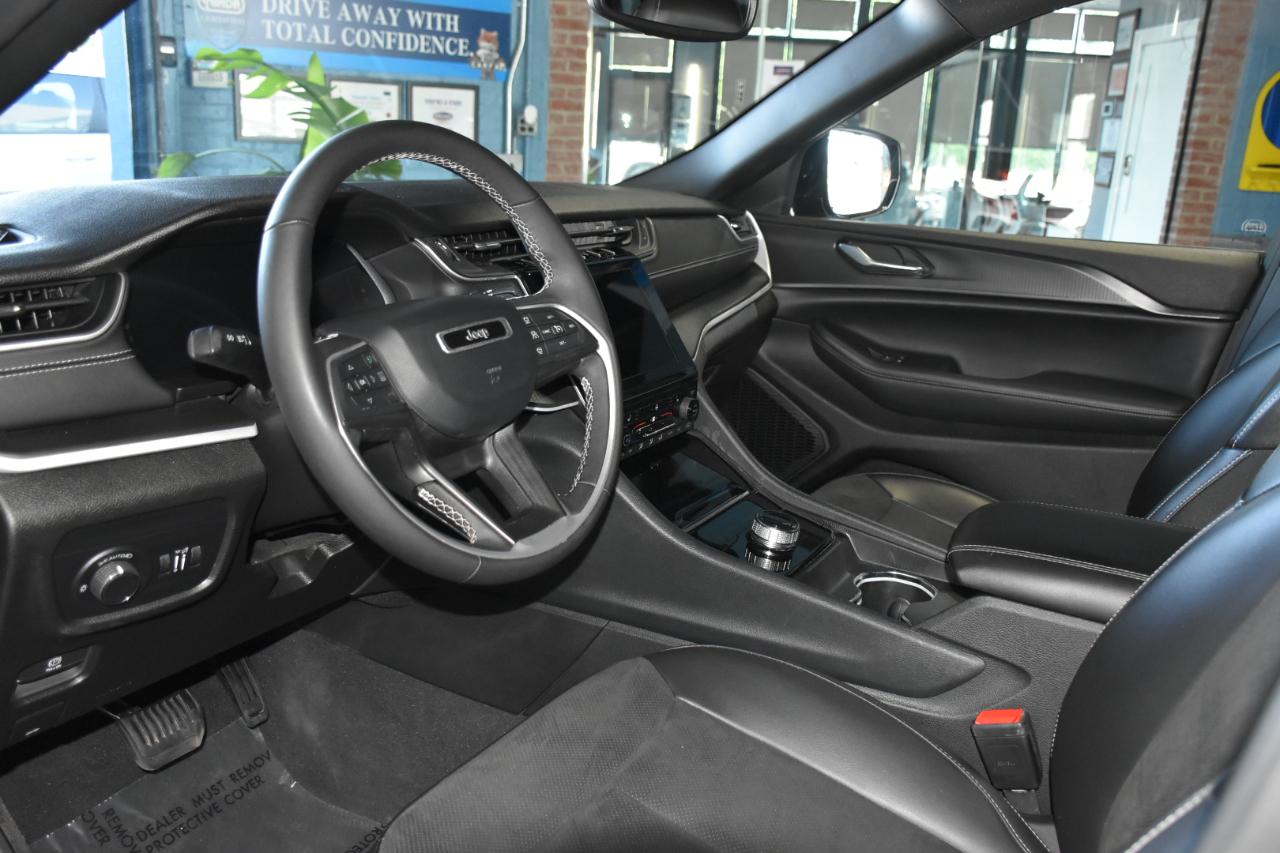 Jeep Grand Cherokee L Altitude 4D SUV 4WD 2024