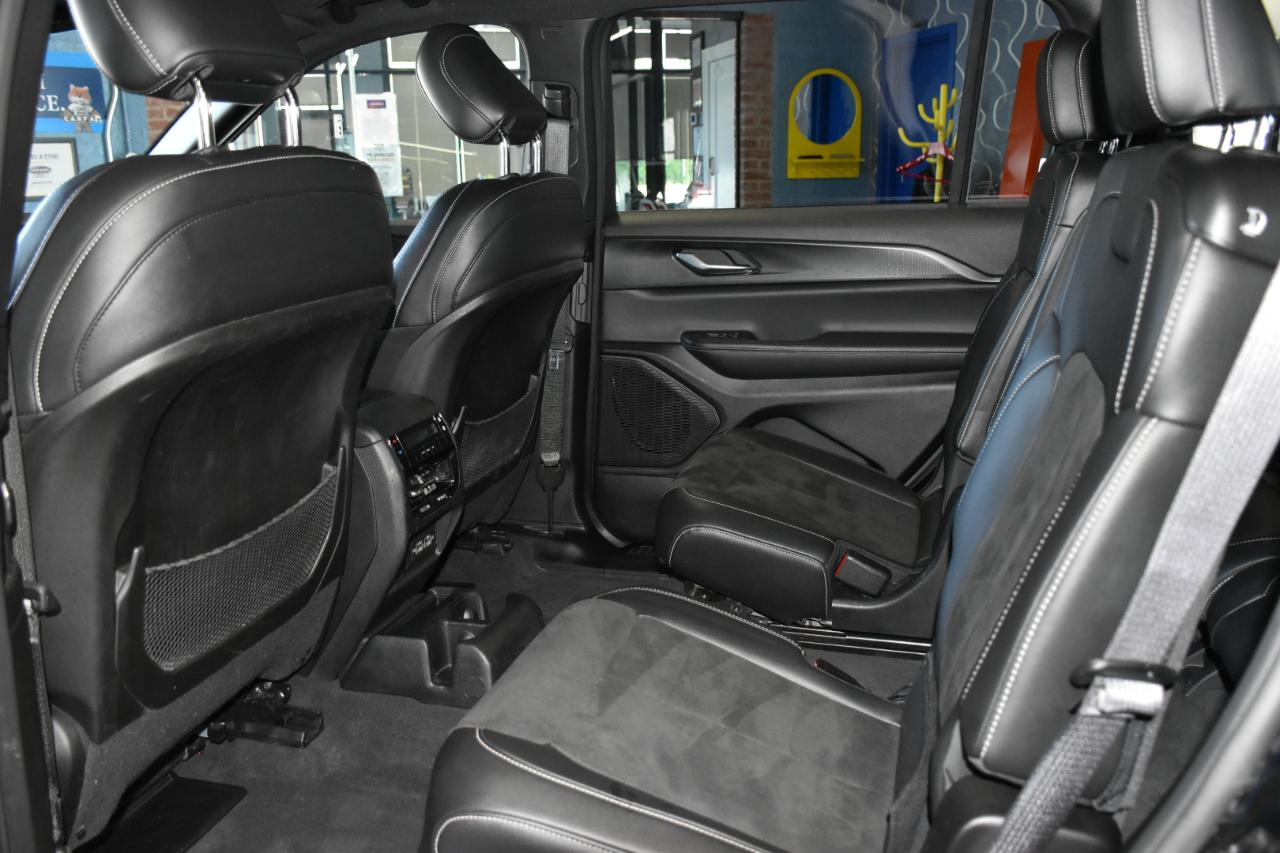 Jeep Grand Cherokee L Altitude 4D SUV 4WD 2024