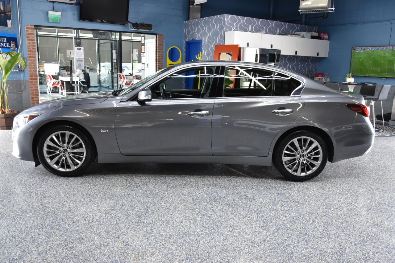 Infiniti Q50 3.0t LUXE AWD 2019